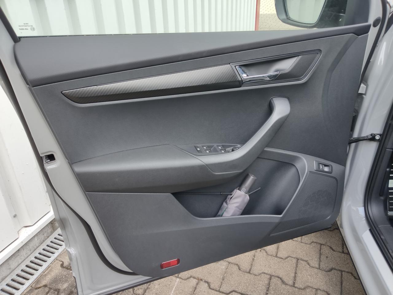 Skoda KAROQ SPORTLINE 2.0 TSI DSG 4X4, CO2-Klasse: F, AHZV MATRIX-LED Bildbeschreibung: Skoda KAROQ SPORTLINE 2.0 TSI DSG 4X4, CO2-Klasse: F, AHZV MATRIX-LED