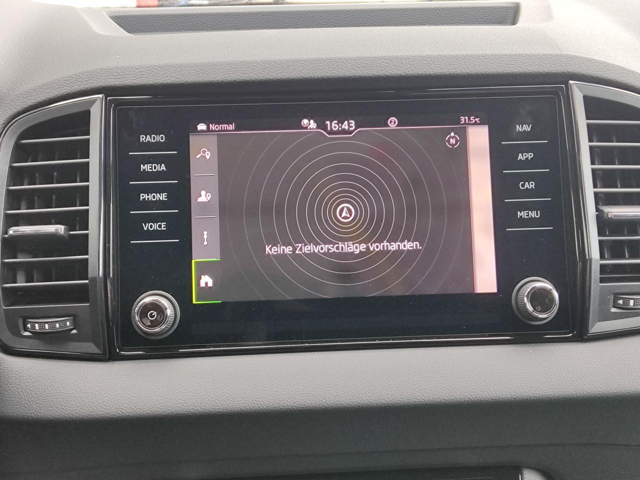 Skoda KAROQ SPORTLINE 2.0 TSI DSG 4X4, CO2-Klasse: F, AHZV MATRIX-LED Bildbeschreibung: Skoda KAROQ SPORTLINE 2.0 TSI DSG 4X4, CO2-Klasse: F, AHZV MATRIX-LED