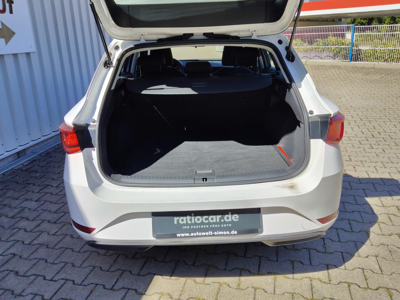 Seat LEON SPORTSTOURER REFERENCE 1.0 TSI TEMPOMAT DAB+ Bildbeschreibung: Seat LEON SPORTSTOURER REFERENCE 1.0 TSI TEMPOMAT DAB+
