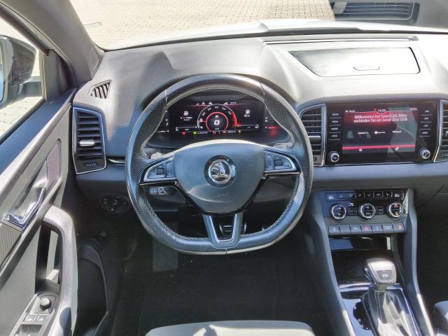Skoda KAROQ SPORTLINE 1.5 TSI DSG PANORAMADACH ACC LED Bildbeschreibung: Skoda KAROQ SPORTLINE 1.5 TSI DSG PANORAMADACH ACC LED