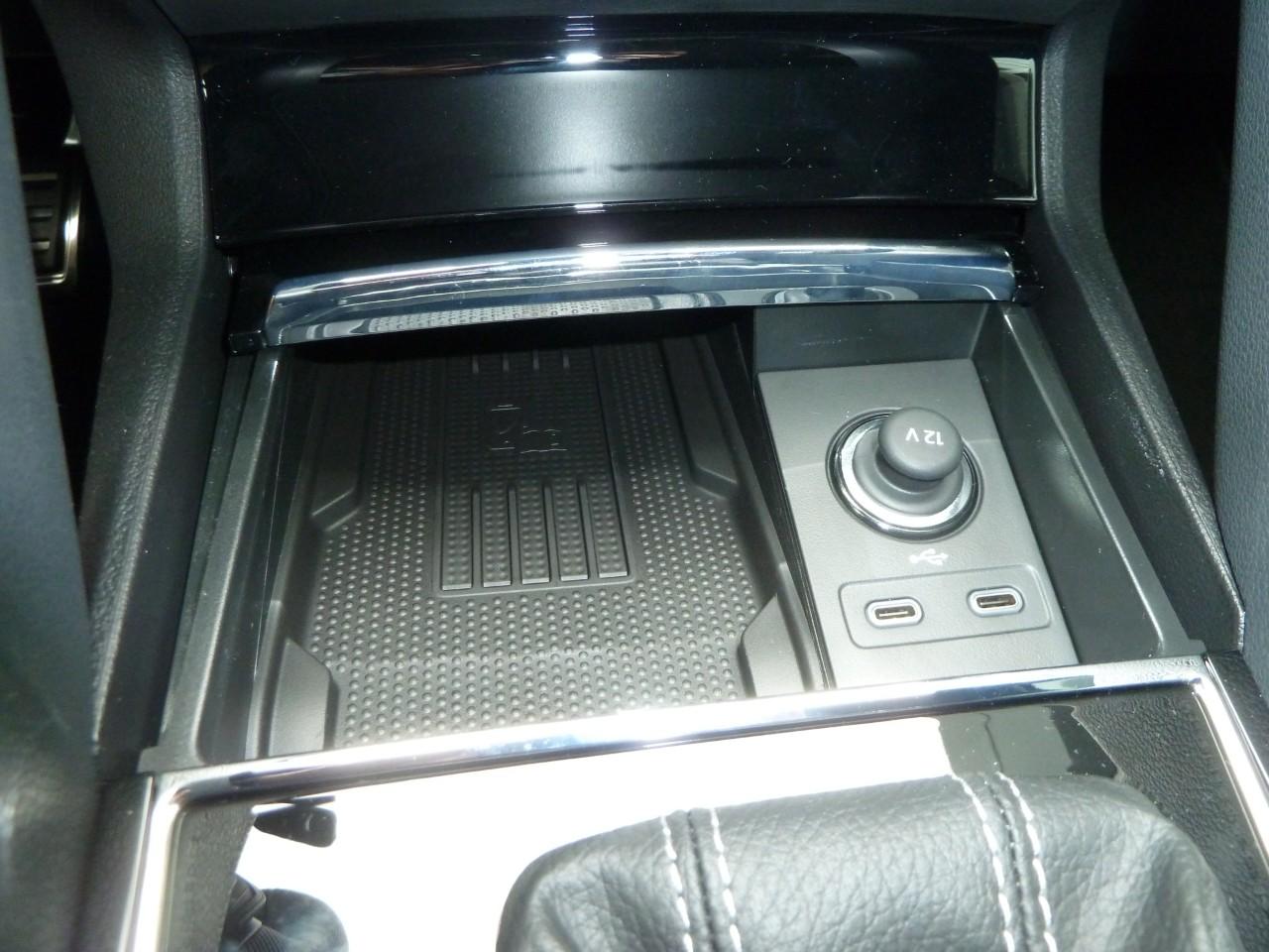 Skoda KAROQ SPORTLINE 1.5 TSI DSG MATRIX-LED AHZV NAVI Bildbeschreibung: Skoda KAROQ SPORTLINE 1.5 TSI DSG MATRIX-LED AHZV NAVI