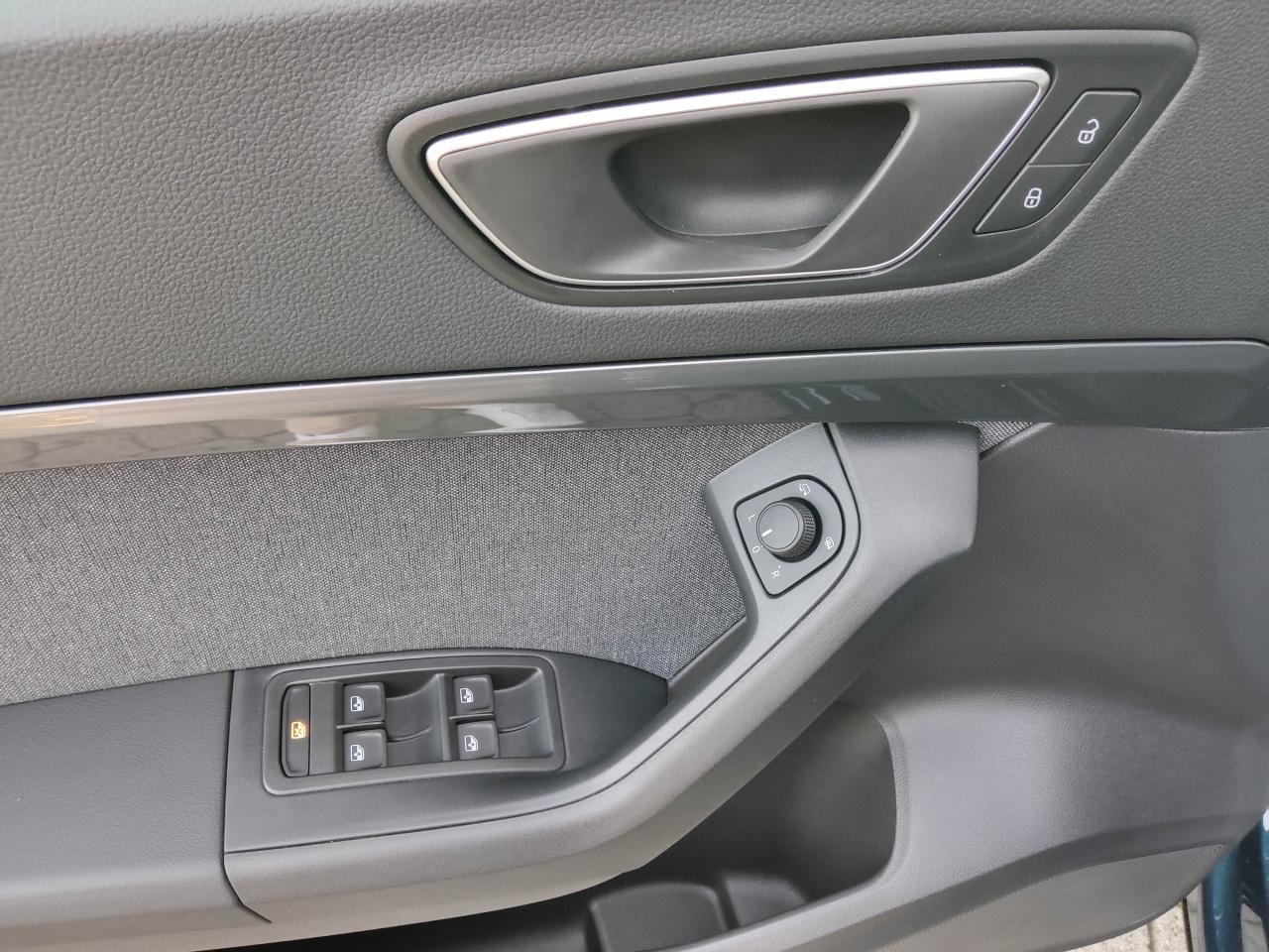 Seat ATECA STYLE 1.5 TSI ACT NAVI PARKLENKASSIST SHZ Bildbeschreibung: Seat ATECA STYLE 1.5 TSI ACT NAVI PARKLENKASSIST SHZ