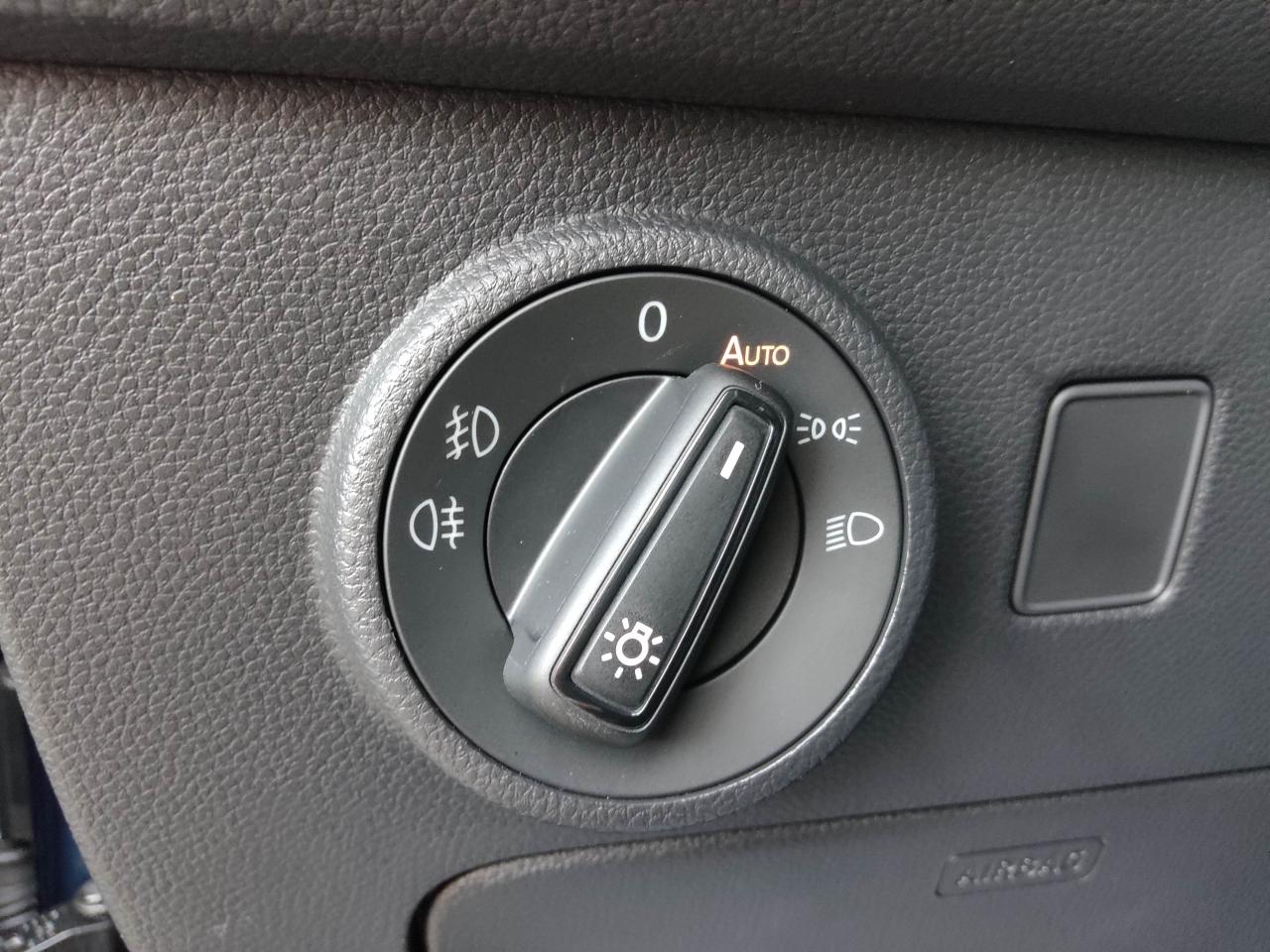 Seat ATECA STYLE 1.5 TSI ACT NAVI PARKLENKASSIST SHZ Bildbeschreibung: Seat ATECA STYLE 1.5 TSI ACT NAVI PARKLENKASSIST SHZ