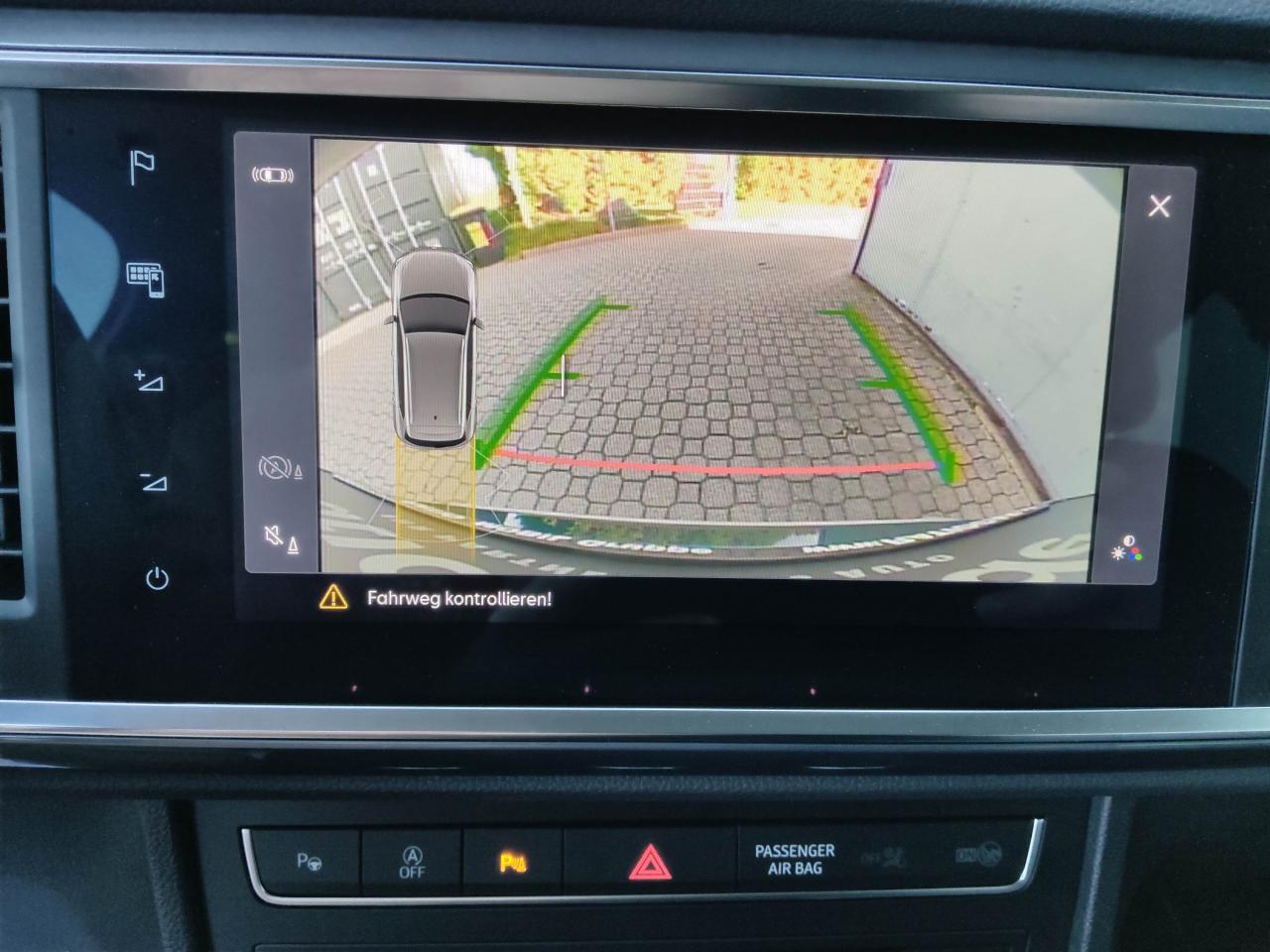 Seat ATECA STYLE 1.5 TSI ACT NAVI PARKLENKASSIST SHZ Bildbeschreibung: Seat ATECA STYLE 1.5 TSI ACT NAVI PARKLENKASSIST SHZ