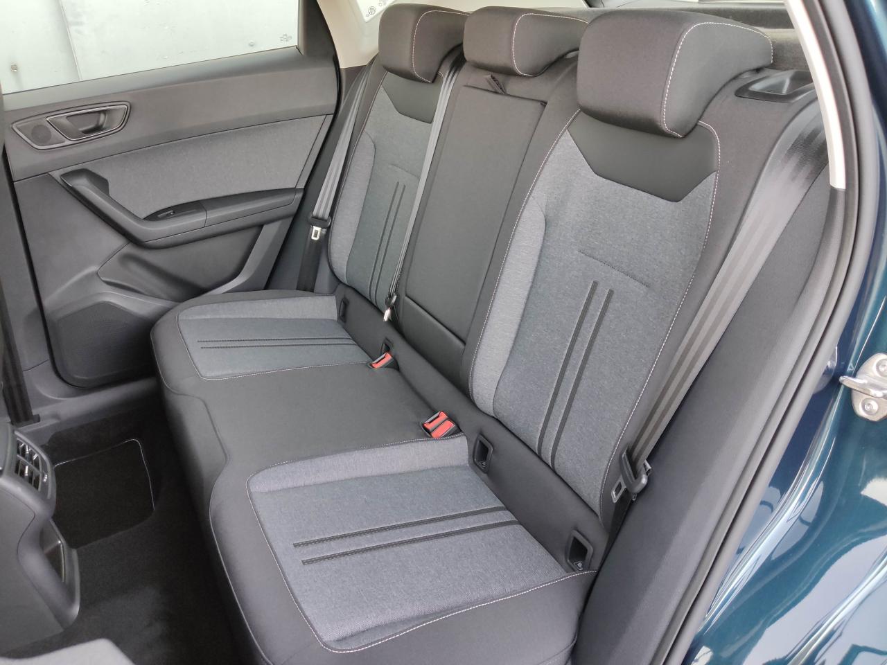 Seat ATECA STYLE 1.5 TSI ACT NAVI PARKLENKASSIST SHZ Bildbeschreibung: Seat ATECA STYLE 1.5 TSI ACT NAVI PARKLENKASSIST SHZ