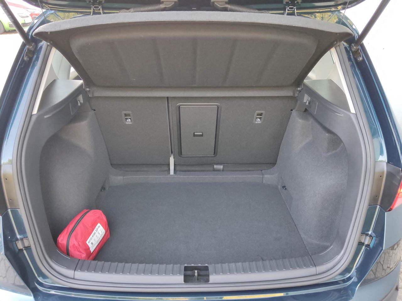 Seat ATECA STYLE 1.5 TSI ACT NAVI PARKLENKASSIST SHZ Bildbeschreibung: Seat ATECA STYLE 1.5 TSI ACT NAVI PARKLENKASSIST SHZ