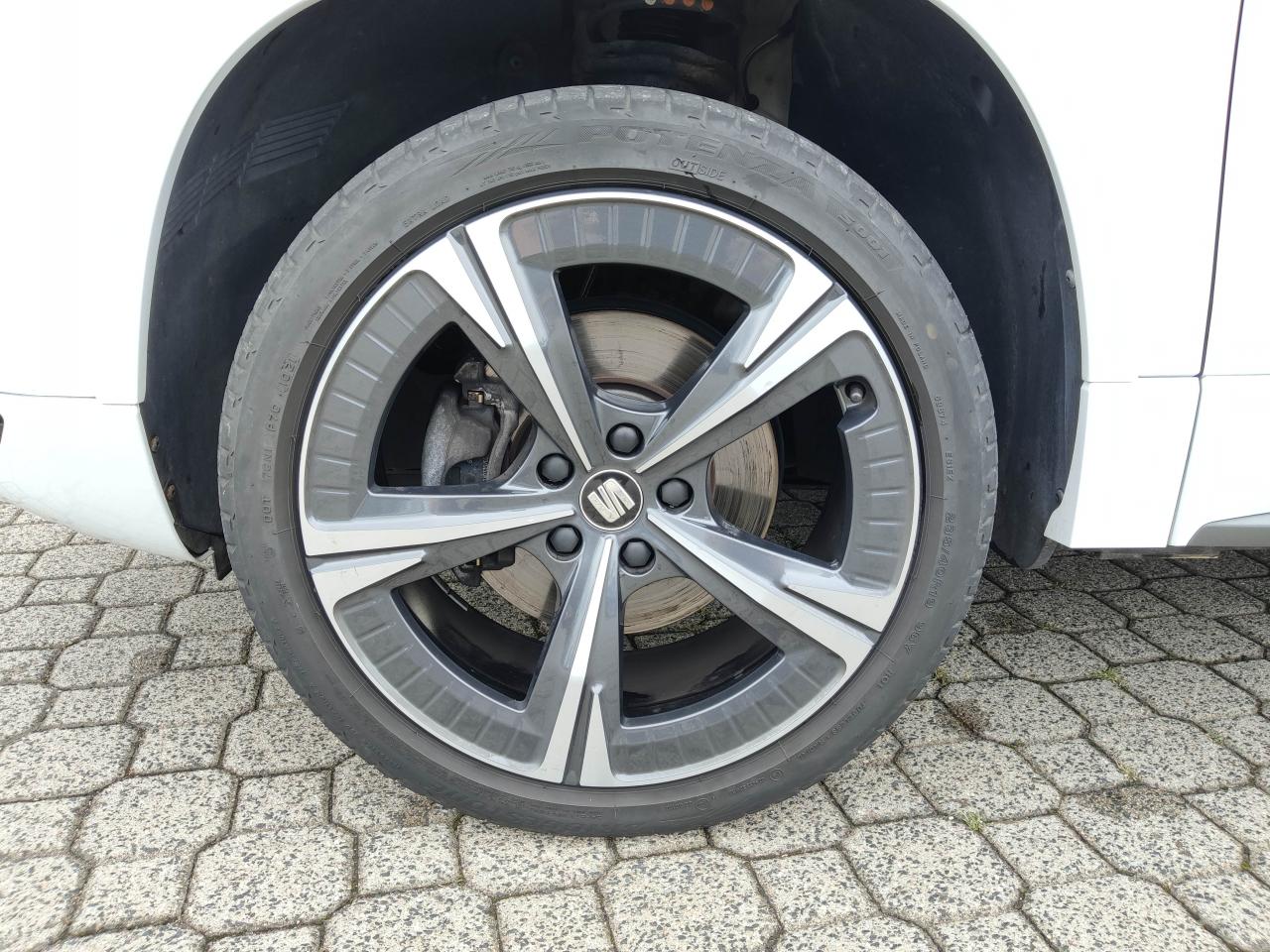 Seat ATECA FR 1.5 TSI SITZH. FULL-LINK KAMERA DAB+ Bildbeschreibung: Seat ATECA FR 1.5 TSI SITZH. FULL-LINK KAMERA DAB+