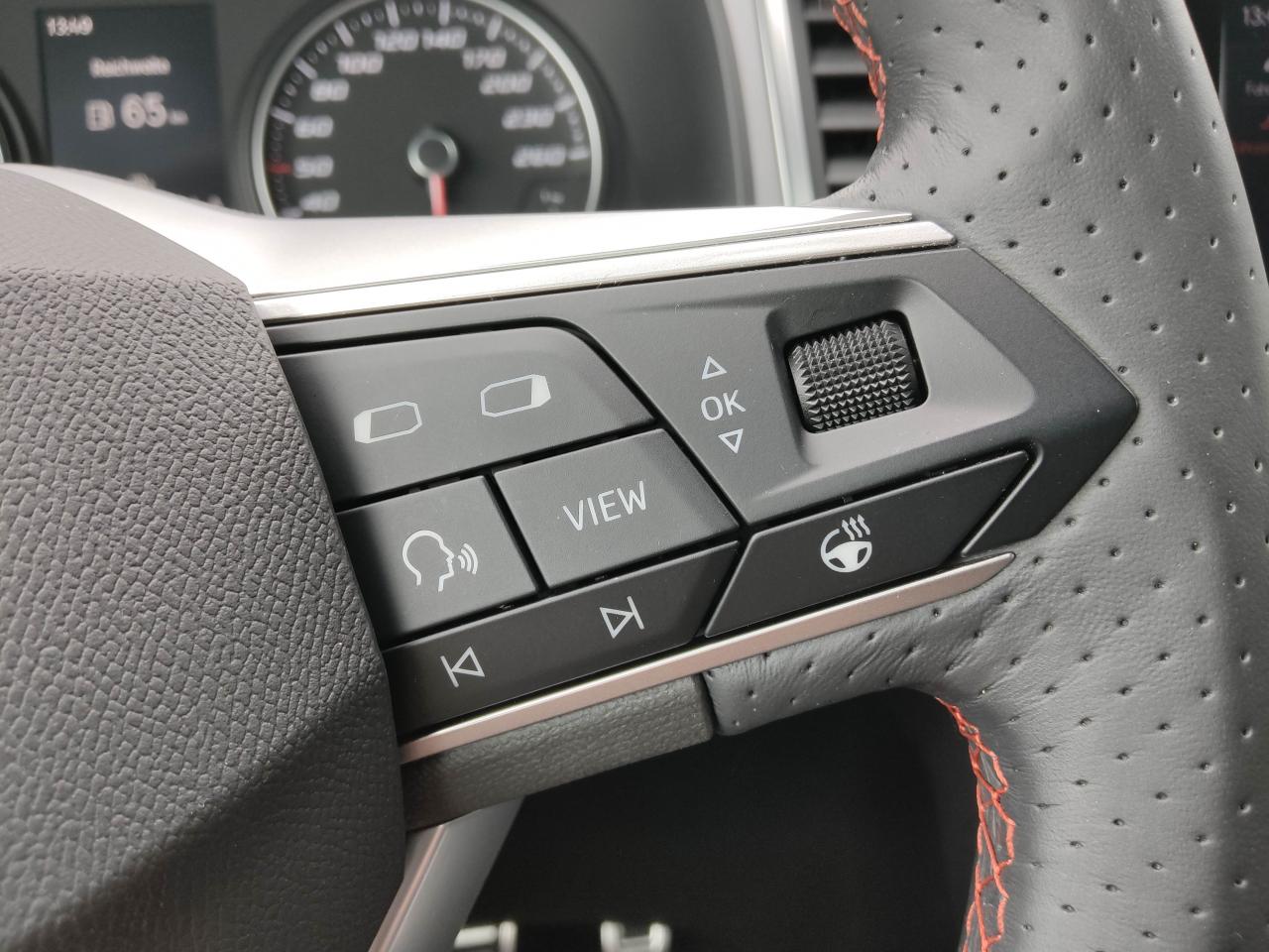 Seat ATECA FR 1.5 TSI SITZH. FULL-LINK KAMERA DAB+ Bildbeschreibung: Seat ATECA FR 1.5 TSI SITZH. FULL-LINK KAMERA DAB+