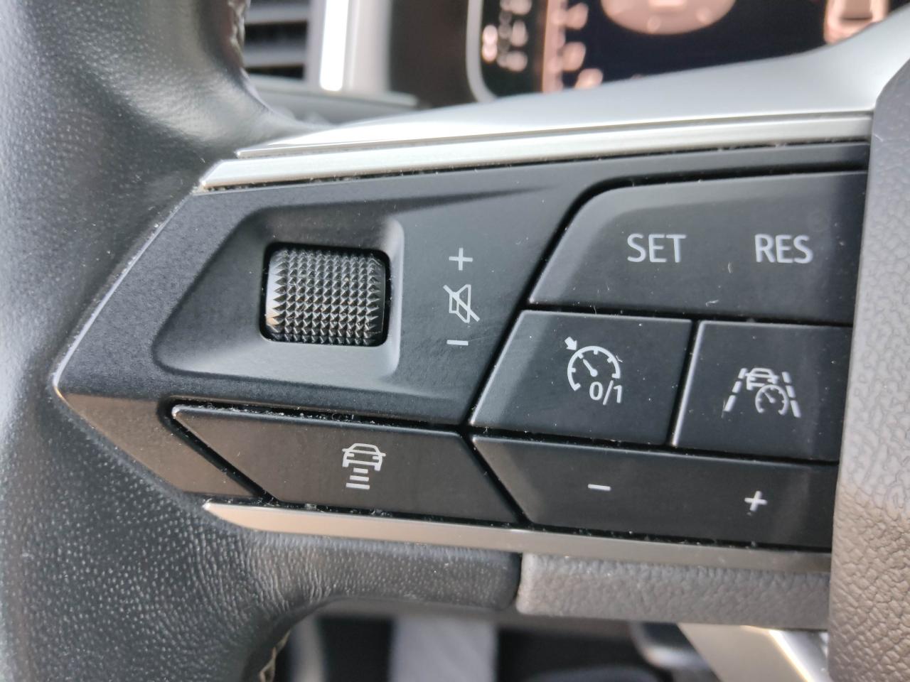 Seat ATECA XPERIENCE 2.0 TSI DSG 4DRIVE SHZ AHK NAVI Bildbeschreibung: Seat ATECA XPERIENCE 2.0 TSI DSG 4DRIVE SHZ AHK NAVI