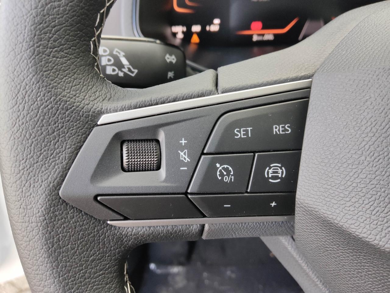 Seat ARONA ROAD EDITION 1.0 TSI, CO2-Klasse: D, PARKLENKASS. NAVI SHZ Bildbeschreibung: Seat ARONA ROAD EDITION 1.0 TSI, CO2-Klasse: D, PARKLENKASS. NAVI SHZ