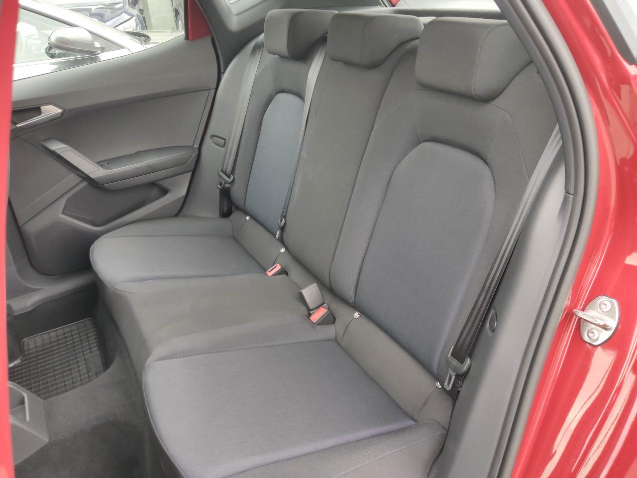 Seat ARONA FR 1.5 TSI DSG NAVI PARKLENKASSIS. SITZH. Bildbeschreibung: Seat ARONA FR 1.5 TSI DSG NAVI PARKLENKASSIS. SITZH.