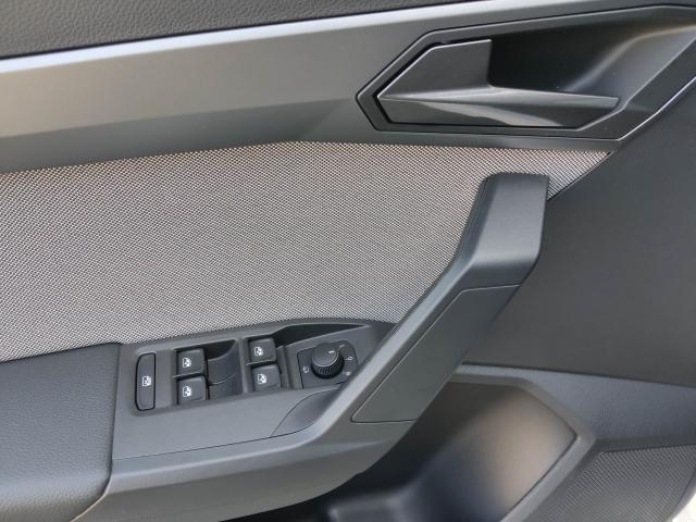 Seat ARONA FR 1.0 TSI, CO2-Klasse: D, NAVI RFK SHZ AHZV-VORBER. DAB+ Bildbeschreibung: Seat ARONA FR 1.0 TSI, CO2-Klasse: D, NAVI RFK SHZ AHZV-VORBER. DAB+