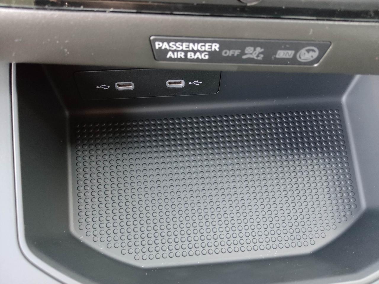 Seat IBIZA FR 1.0 TSI, CO2-Klasse: D, NAVI SITZHEIZ. EINPARKH. DAB+ Bildbeschreibung: Seat IBIZA FR 1.0 TSI, CO2-Klasse: D, NAVI SITZHEIZ. EINPARKH. DAB+
