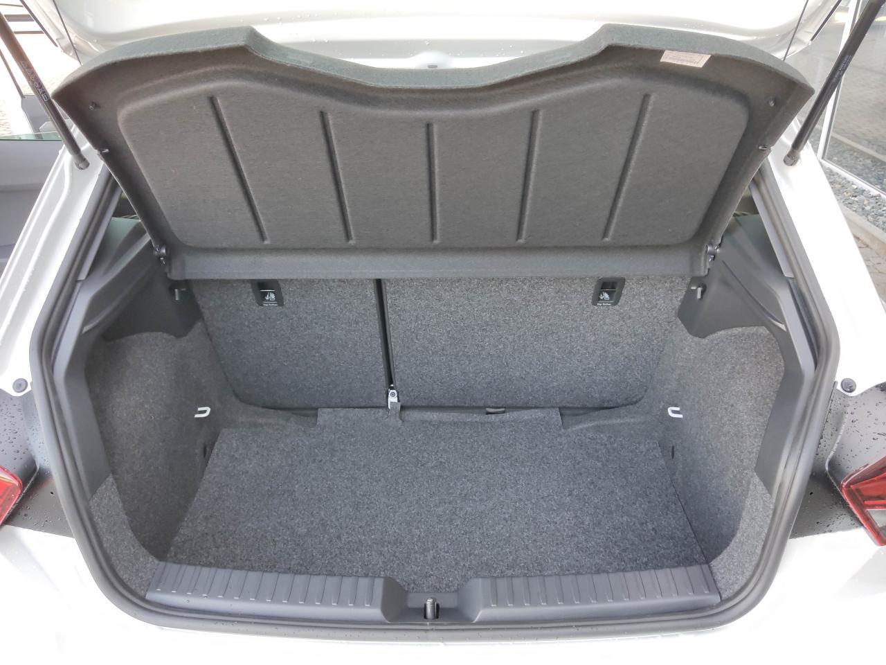 Seat IBIZA FR 1.0 TSI, CO2-Klasse: D, NAVI SITZHEIZ. EINPARKH. DAB+ Bildbeschreibung: Seat IBIZA FR 1.0 TSI, CO2-Klasse: D, NAVI SITZHEIZ. EINPARKH. DAB+