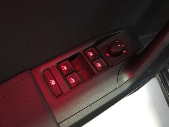 Seat IBIZA BLACK EDITION 1.0 TSI NAVI SITZH. KAMERA Bildbeschreibung: Seat IBIZA BLACK EDITION 1.0 TSI NAVI SITZH. KAMERA