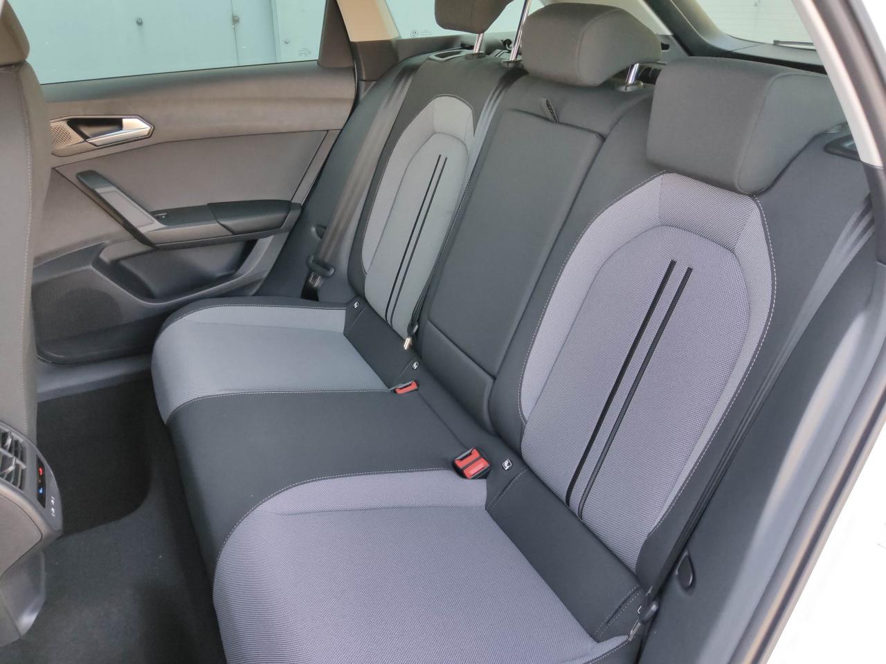 Seat LEON SPORTSTOURER ROAD EDITION 1.5 TSI, CO2-Klasse: D, NAVI SHZ Bildbeschreibung: Seat LEON SPORTSTOURER ROAD EDITION 1.5 TSI, CO2-Klasse: D, NAVI SHZ