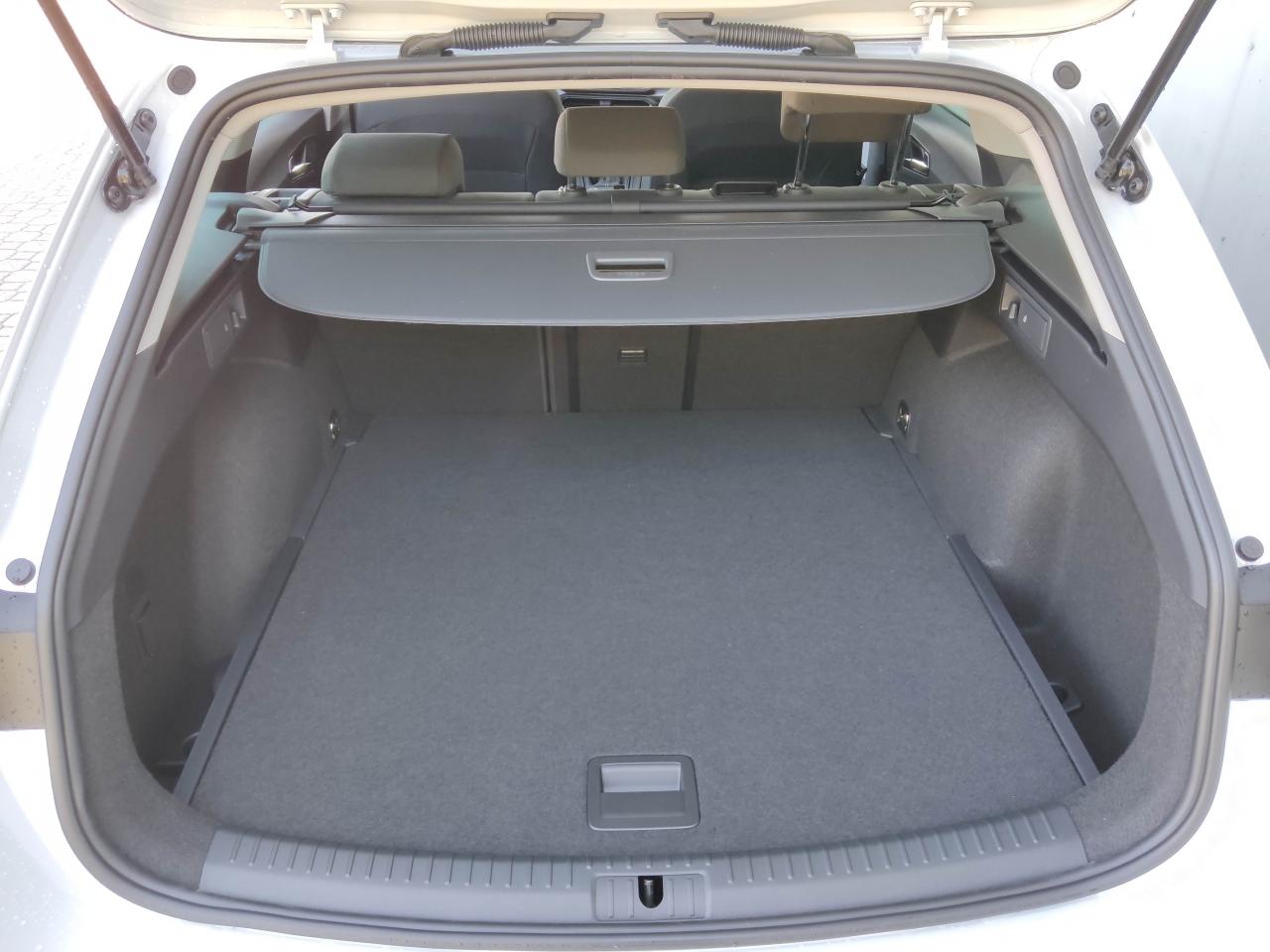 Seat LEON SPORTSTOURER ROAD EDITION 1.5 TSI, CO2-Klasse: D, NAVI SHZ Bildbeschreibung: Seat LEON SPORTSTOURER ROAD EDITION 1.5 TSI, CO2-Klasse: D, NAVI SHZ