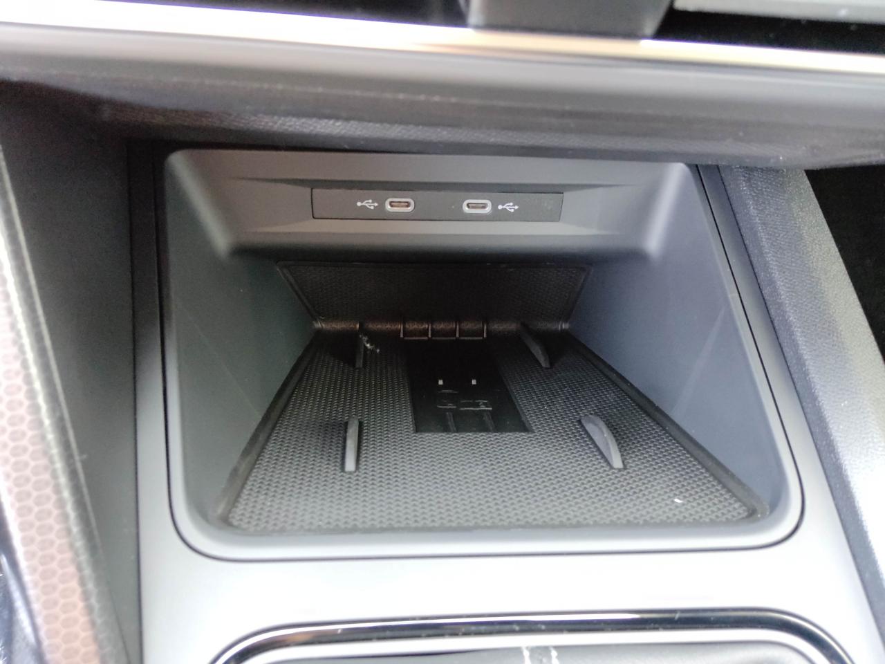 Seat LEON SPORTSTOURER ROAD EDITION 1.5 TSI, CO2-Klasse: D, NAVI SHZ Bildbeschreibung: Seat LEON SPORTSTOURER ROAD EDITION 1.5 TSI, CO2-Klasse: D, NAVI SHZ