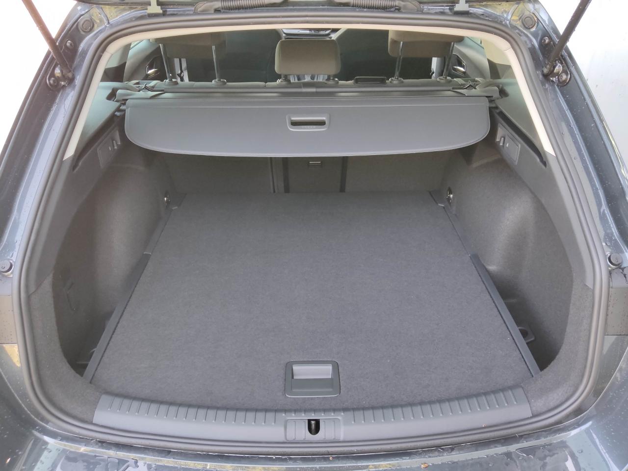 Seat LEON SPORTSTOURER ROAD EDITION 1.5 TSI, CO2-Klasse: D, NAVI SHZ Bildbeschreibung: Seat LEON SPORTSTOURER ROAD EDITION 1.5 TSI, CO2-Klasse: D, NAVI SHZ