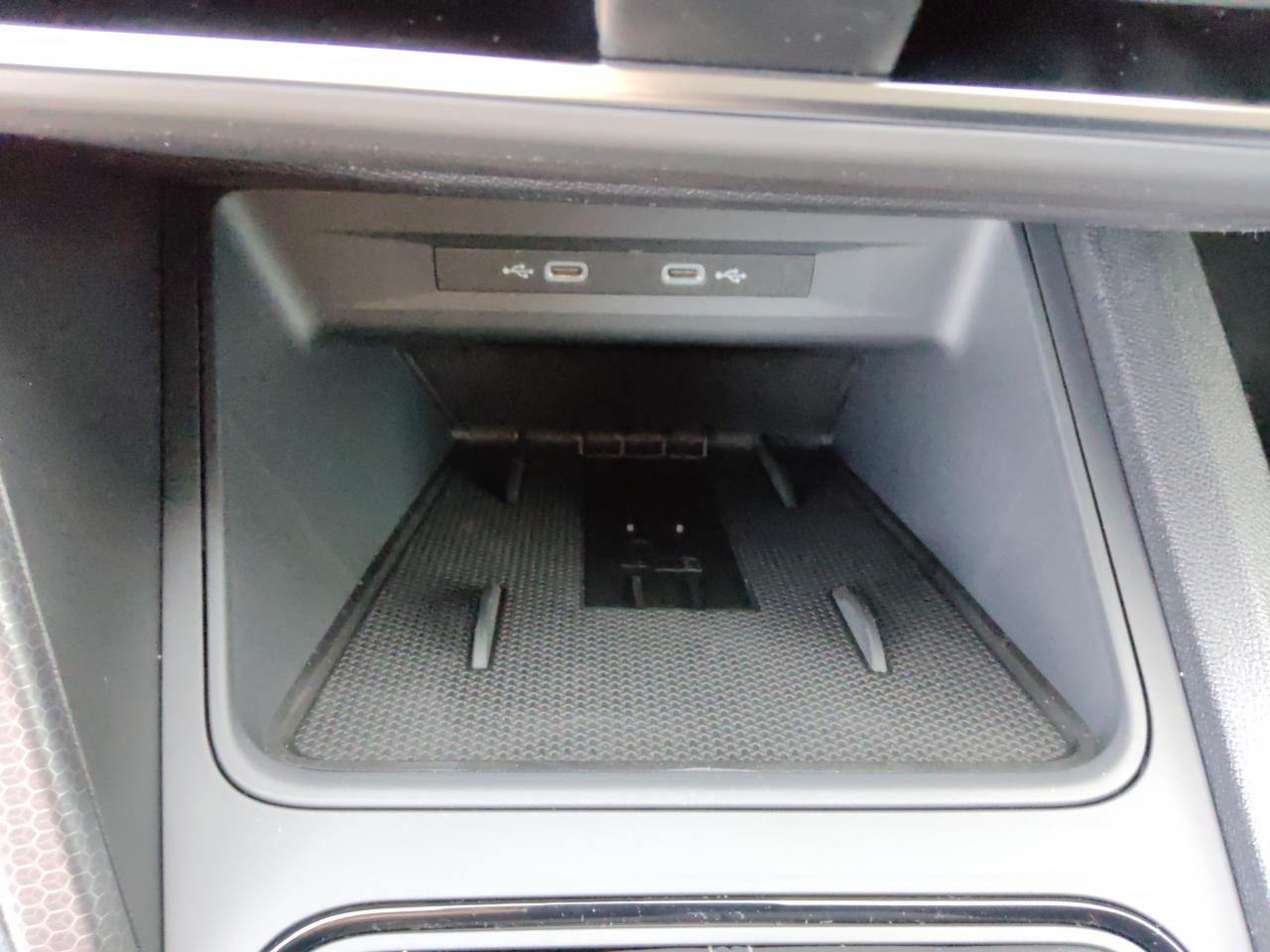Seat LEON SPORTSTOURER ROAD EDITION 1.5 TSI, CO2-Klasse: D, NAVI SHZ Bildbeschreibung: Seat LEON SPORTSTOURER ROAD EDITION 1.5 TSI, CO2-Klasse: D, NAVI SHZ