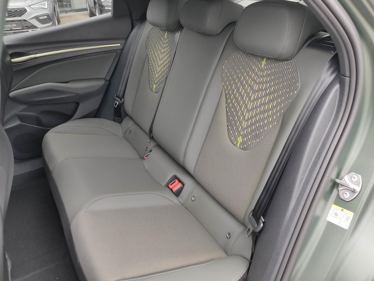 Cupra RAVAL VZ EDITION EXTREME 166 KW 52 KWH, CO2-Klasse: A, NAVI SHZ Bildbeschreibung: Cupra RAVAL VZ EDITION EXTREME 166 KW 52 KWH, CO2-Klasse: A, NAVI SHZ