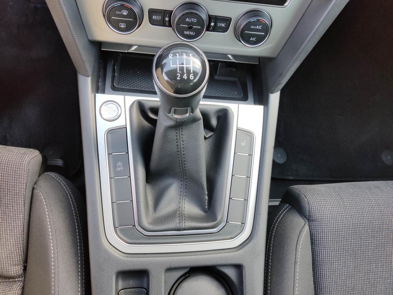 Volkswagen PASSAT VARIANT COMFORTLINE 1.4 TSI NAVI SITZHEI. Bildbeschreibung: Volkswagen PASSAT VARIANT COMFORTLINE 1.4 TSI NAVI SITZHEI.